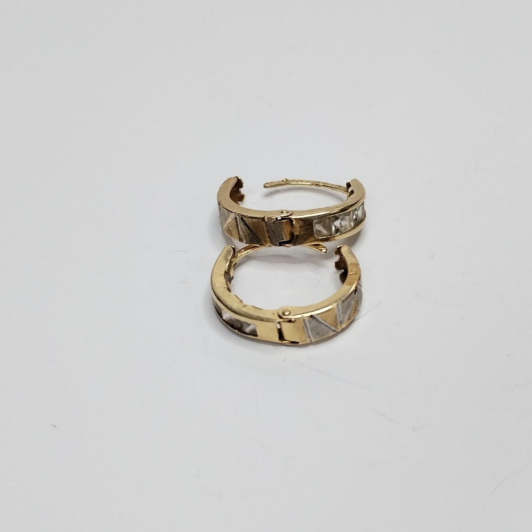 ARETES PAR ORO COMBINADO 14 K 1.5 GRMS (SEMINUEVO)
