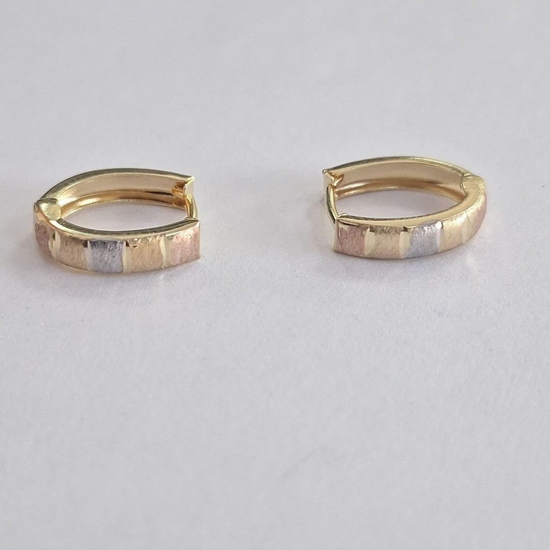 HUGGIES ORO 14K 1.1 (NUEVO)