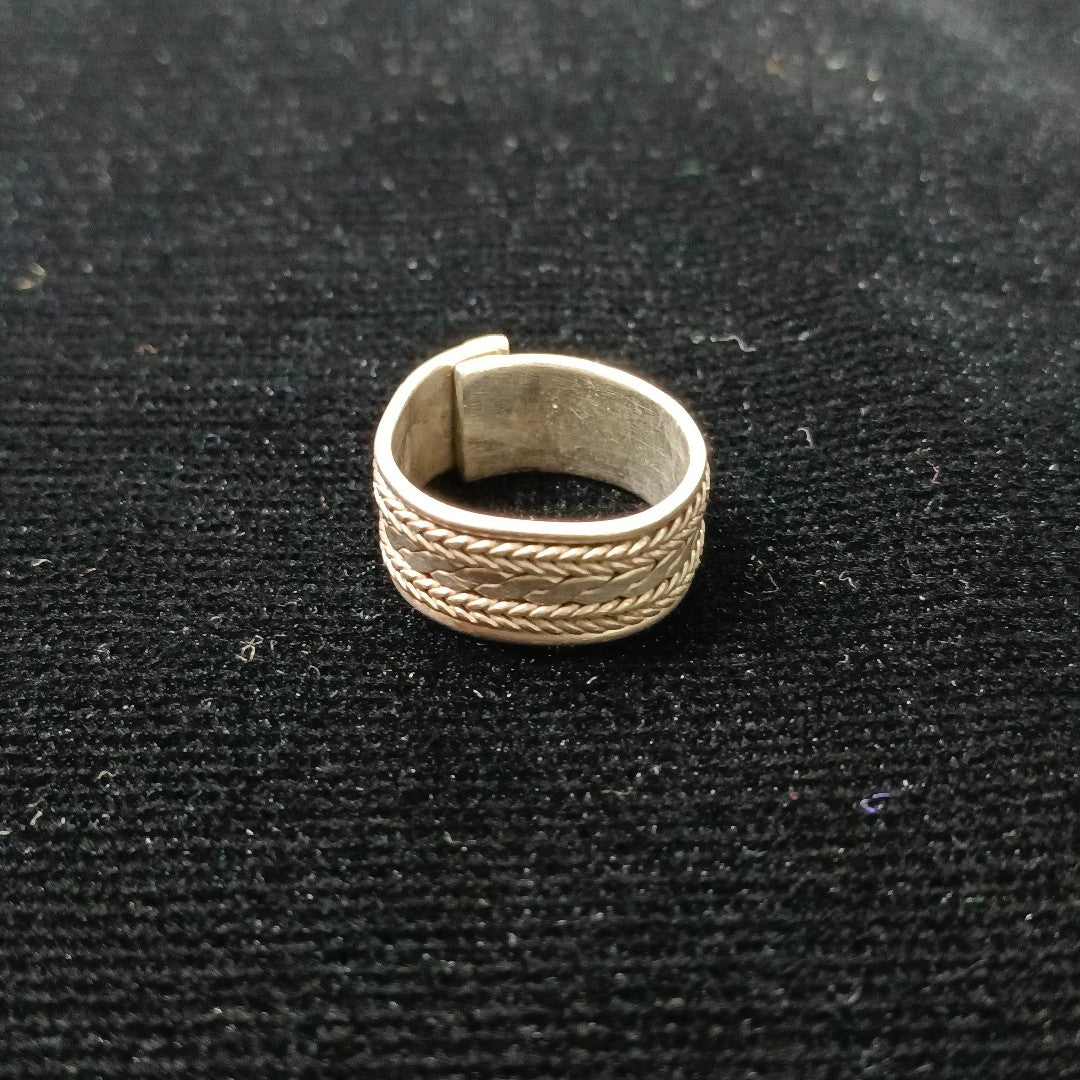ANILLITO, DIJE PLATA 2.3 GRMS (SEMINUEVO)