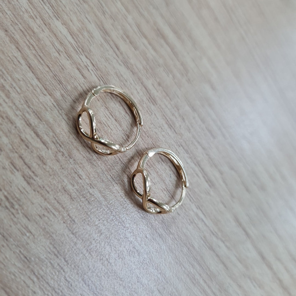 HUGGIES ORO 14K 1.8 (NUEVO)