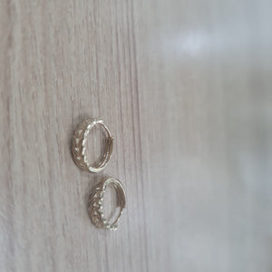 HUGGIES ORO 14K 1.3 (NUEVO)