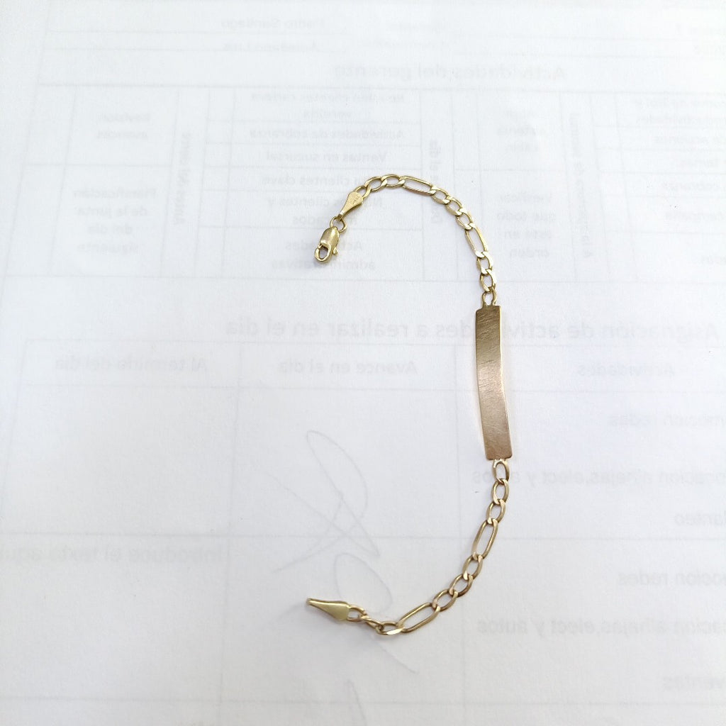 K1 2.4 GRMS 10 K IDENTIFICACIÓN ESCLAVA MATERIALES ORO CANTIDAD DE PIE (SEMINUEVO)