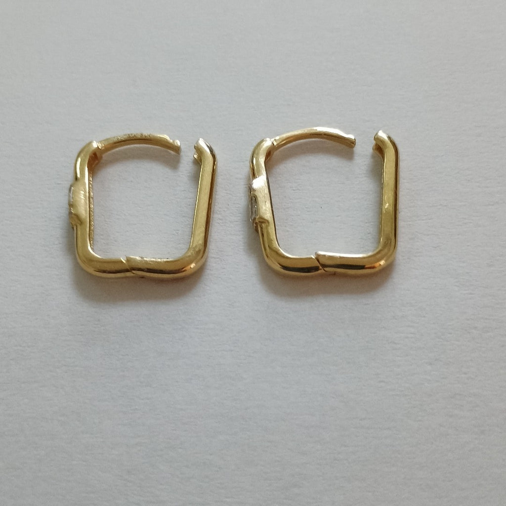 HUGGIES ORO 14K 1.5 (NUEVO)