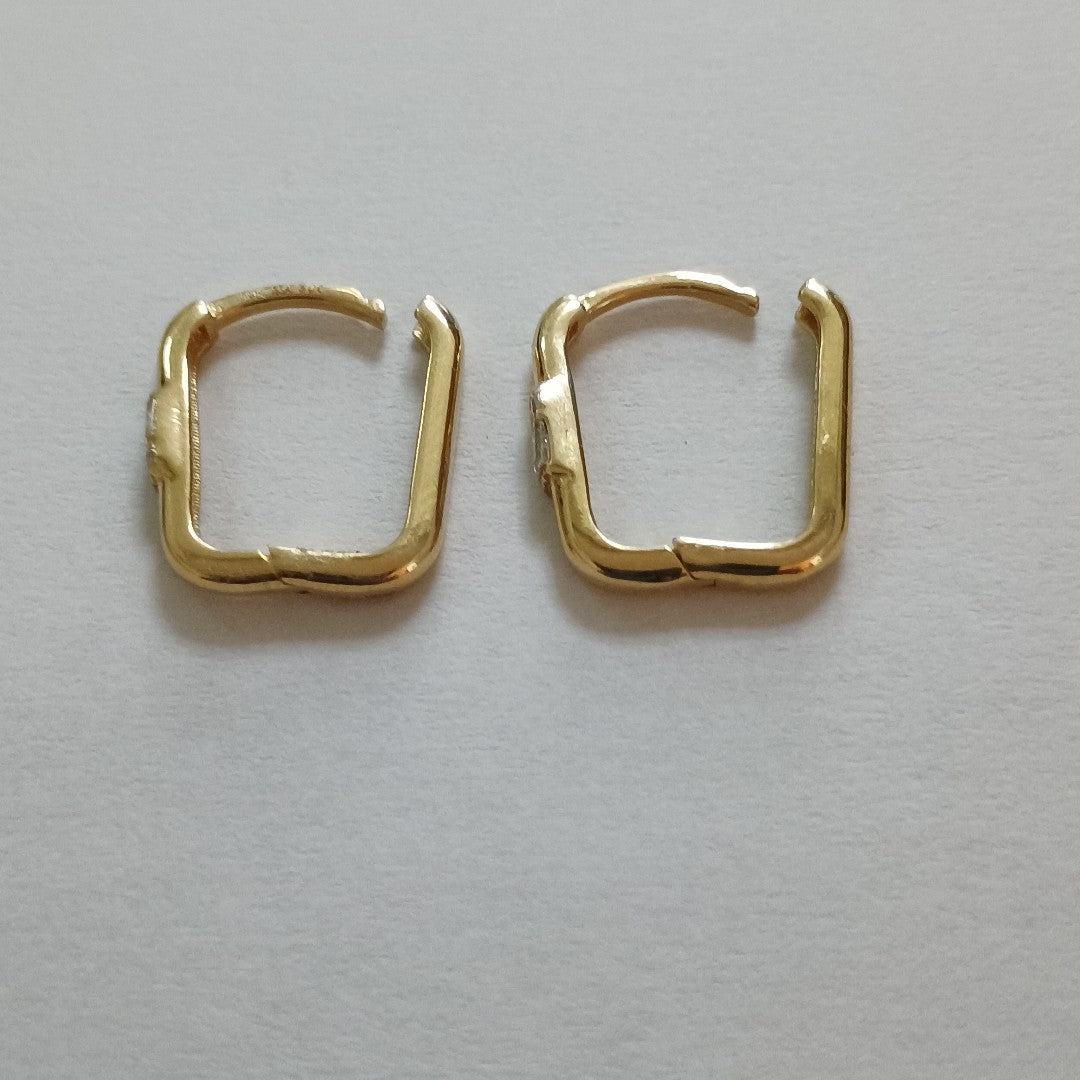 HUGGIES ORO 14K 1.5 (NUEVO)