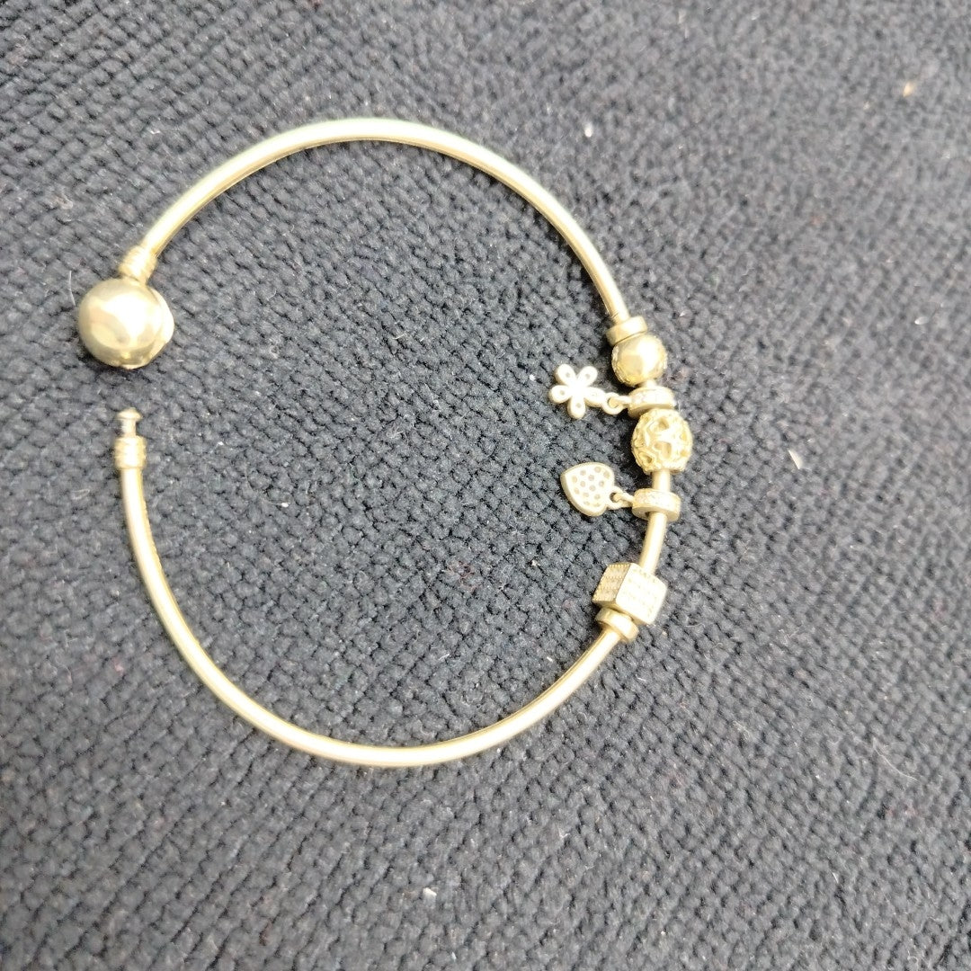 PULSERA RIGIDA ORO 10 K 5.9 GRMS (SEMINUEVO)