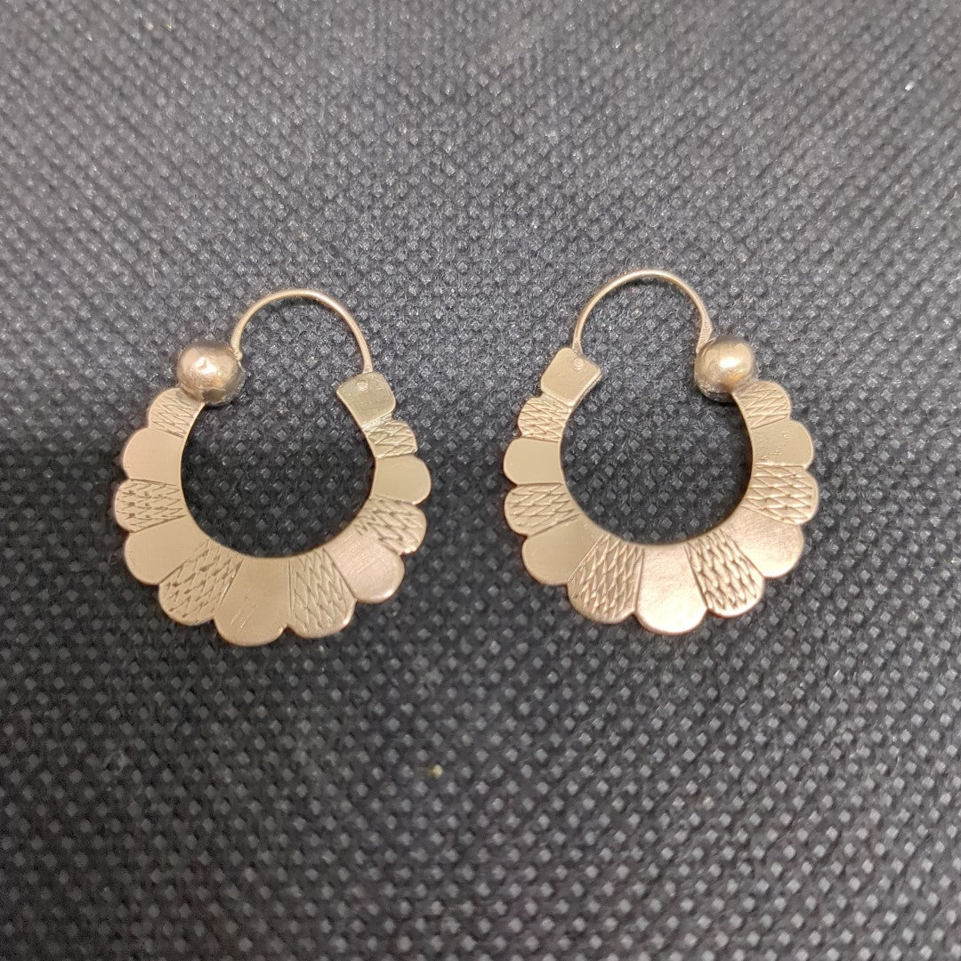 ARRACADAS PAR ORO 8 K 1,90 GRMS (SEMINUEVO)