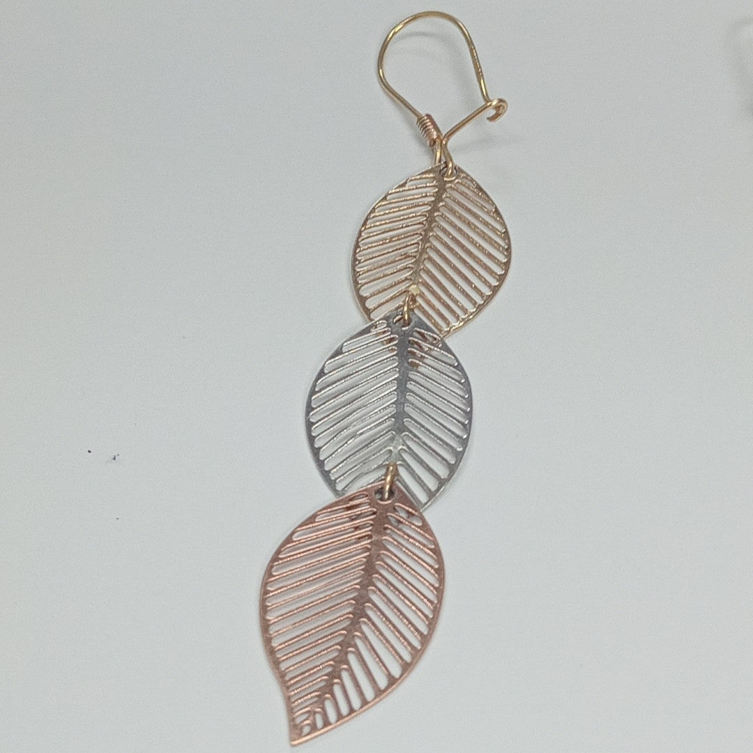 ARETES PAR ORO, ORO COMBINADO 10 K 2.2 GRMS (SEMINUEVO)
