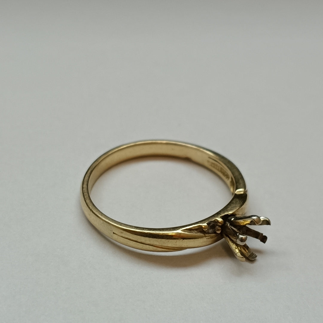 SOLITARIO ORO 14 K 2.5 GRMS (SEMINUEVO)