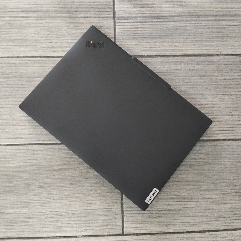 LAPTOP LENOVO THINKPAD T14 GEN 5 (2024) 1 TB SSD 32 GB RAM (SEMINUEVO)