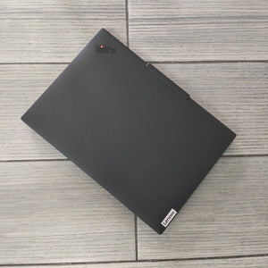 LAPTOP LENOVO THINKPAD T14 GEN 5 (2024) 1 TB SSD 32 GB RAM (SEMINUEVO)