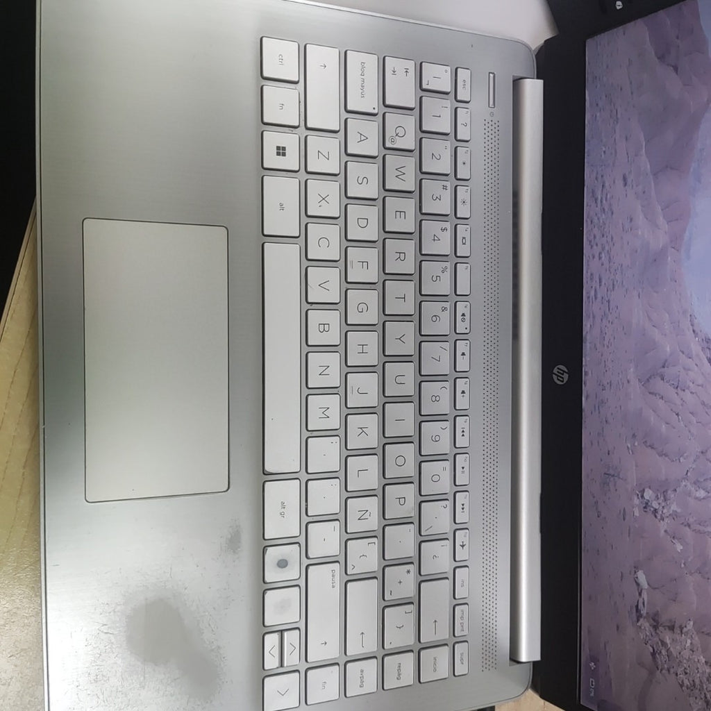 LAPTOP HP 14-DQ5015LA (2023) 512 GB SSD 8 GB RAM (SEMINUEVO)