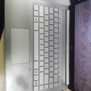 LAPTOP HP 14-DQ5015LA (2023) 512 GB SSD 8 GB RAM (SEMINUEVO)