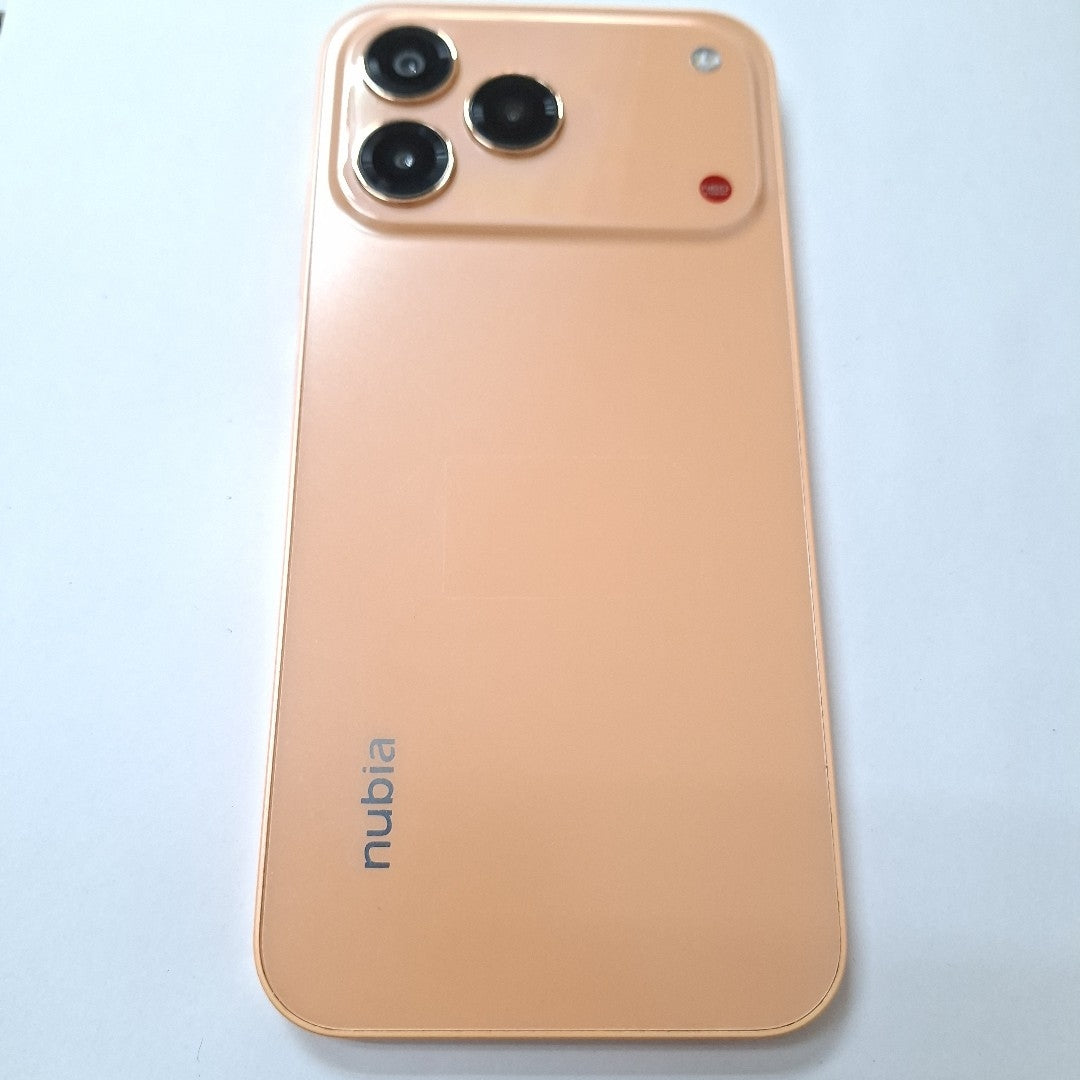 CELULAR NUBIA V80 DESING Z2575 (2025) 256 GB 8 GB RAM (SEMINUEVO)