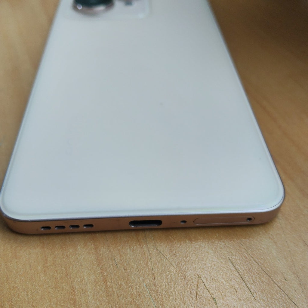CELULAR REALME 15 5G RMX5106 (2025) 256 GB 8 GB RAM (SEMINUEVO)