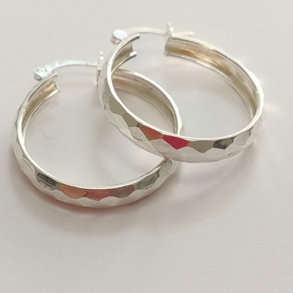 ARETES ARRACADAS FACETADAS PLATA .925 2.5 GR (NUEVO)