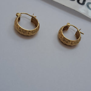 ARETES PAR ORO 8 K 1.8 GRMS (SEMINUEVO)
