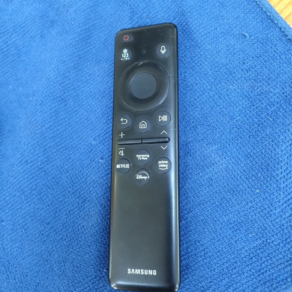 PANTALLA SAMSUNG UN65DU8200F (2024) 65" LED 4K (SEMINUEVO)