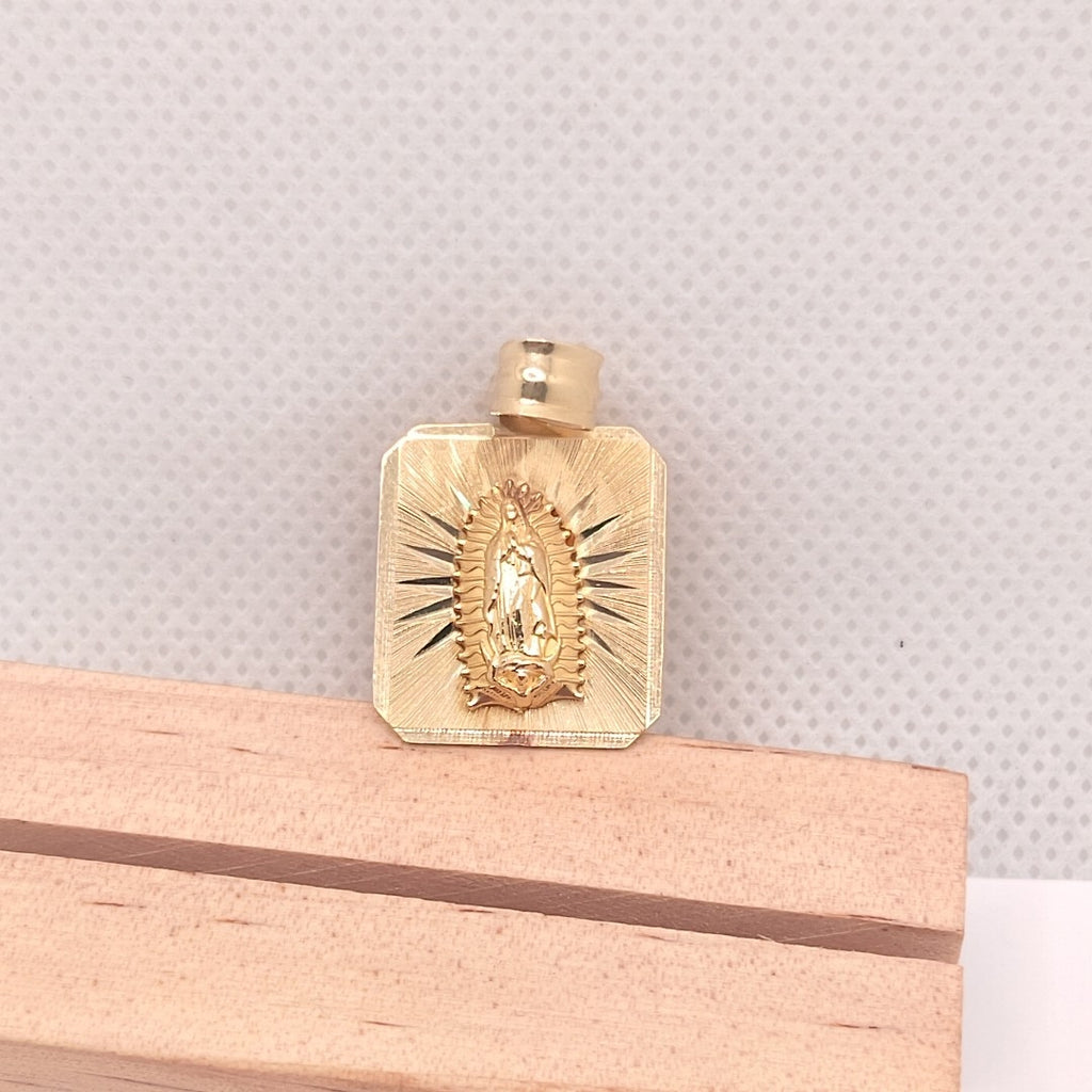 MEDALLA RELIGIOSA ORO 14 K 3.3 GRMS (SEMINUEVO)