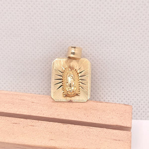 MEDALLA RELIGIOSA ORO 14 K 3.3 GRMS (SEMINUEVO)