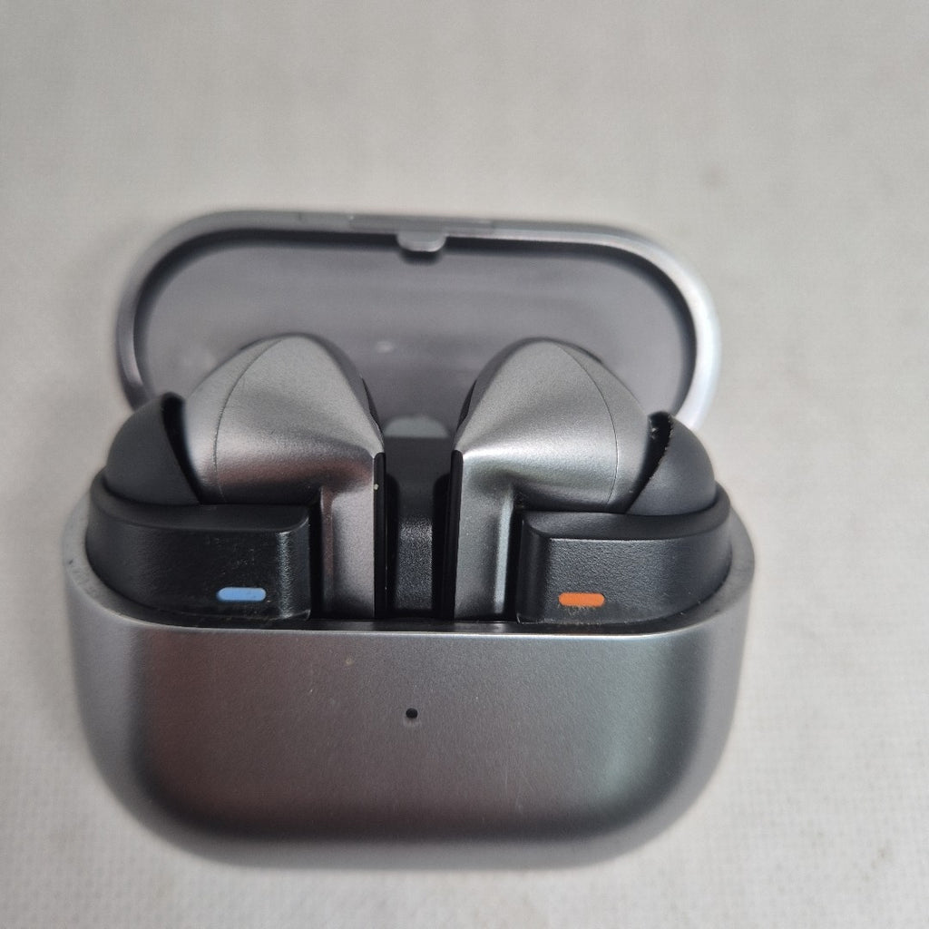 AUDIFONOS SAMSUNG GALAXY BUDS 3 PRO SM-R630 INALAMBRICO IN EAR (SEMINUEVO)