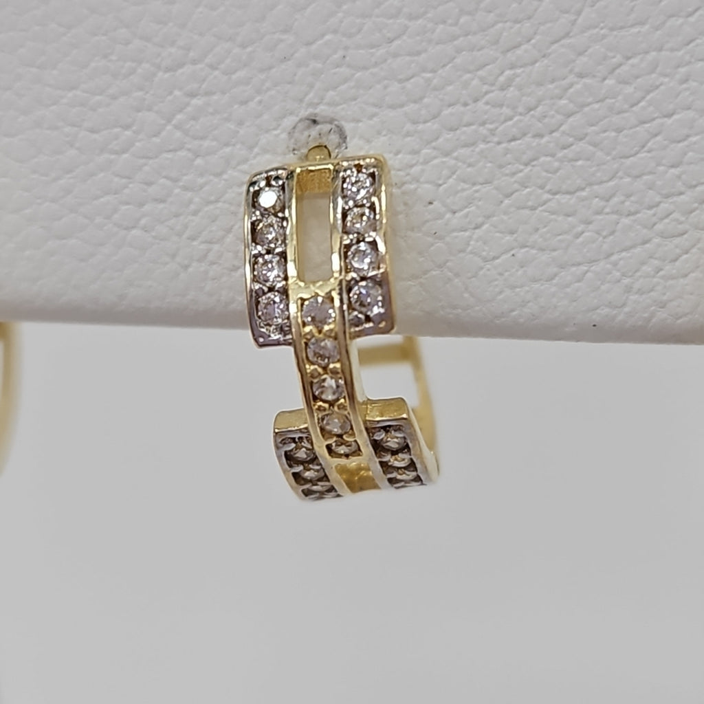 HUGGIES ORO 14K 2.4 (NUEVO)