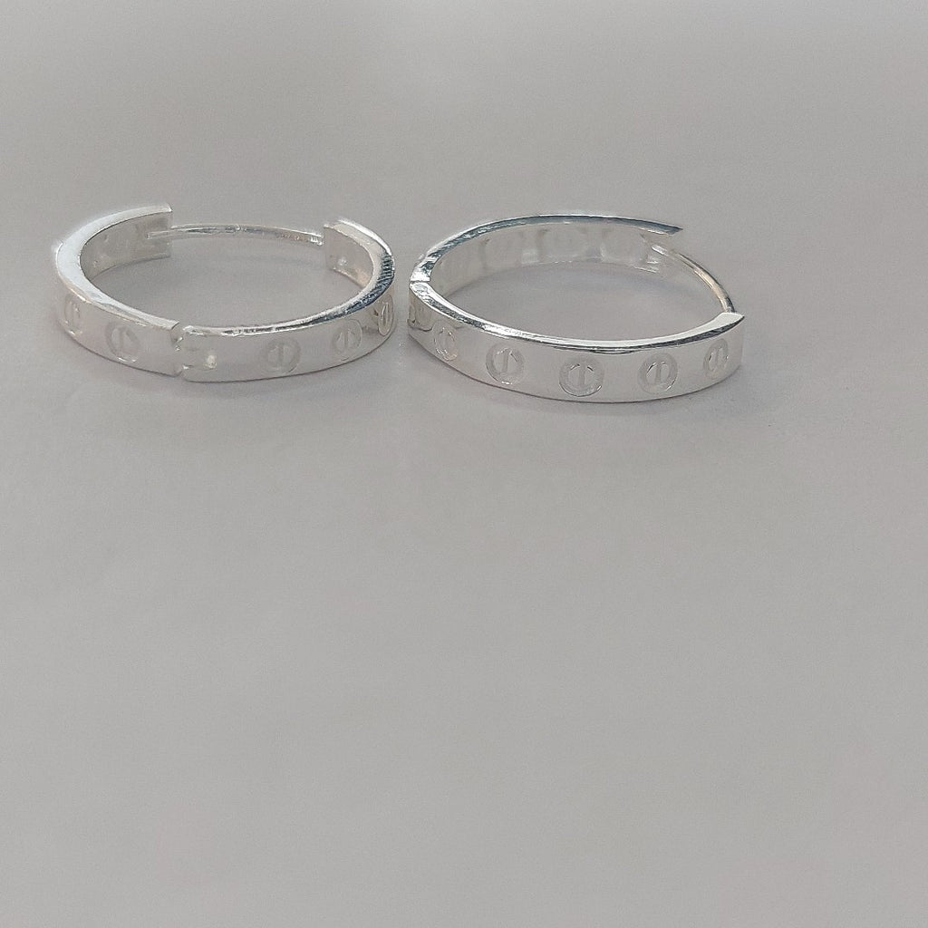 ARETES ARRACADAS FIG TORNILLOS PLATA .925 2.63 GR (NUEVO)