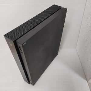 CONSOLA DE VIDEOJUEGO MICROSOFT XBOX ONE X 1 TB (SEMINUEVO)