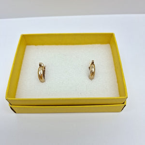 ARRACADAS PAR ORO 10 K 1.1 GRMS (SEMINUEVO)
