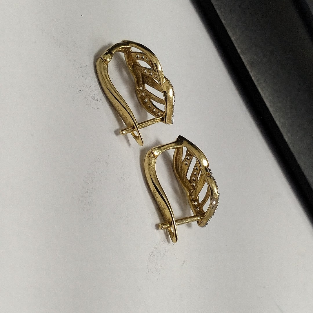 ARETES PAR ORO 14 K 2.7 GRMS (SEMINUEVO)