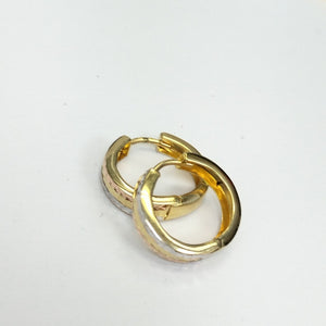 HUGGIES ORO 14K 1.5 (NUEVO)