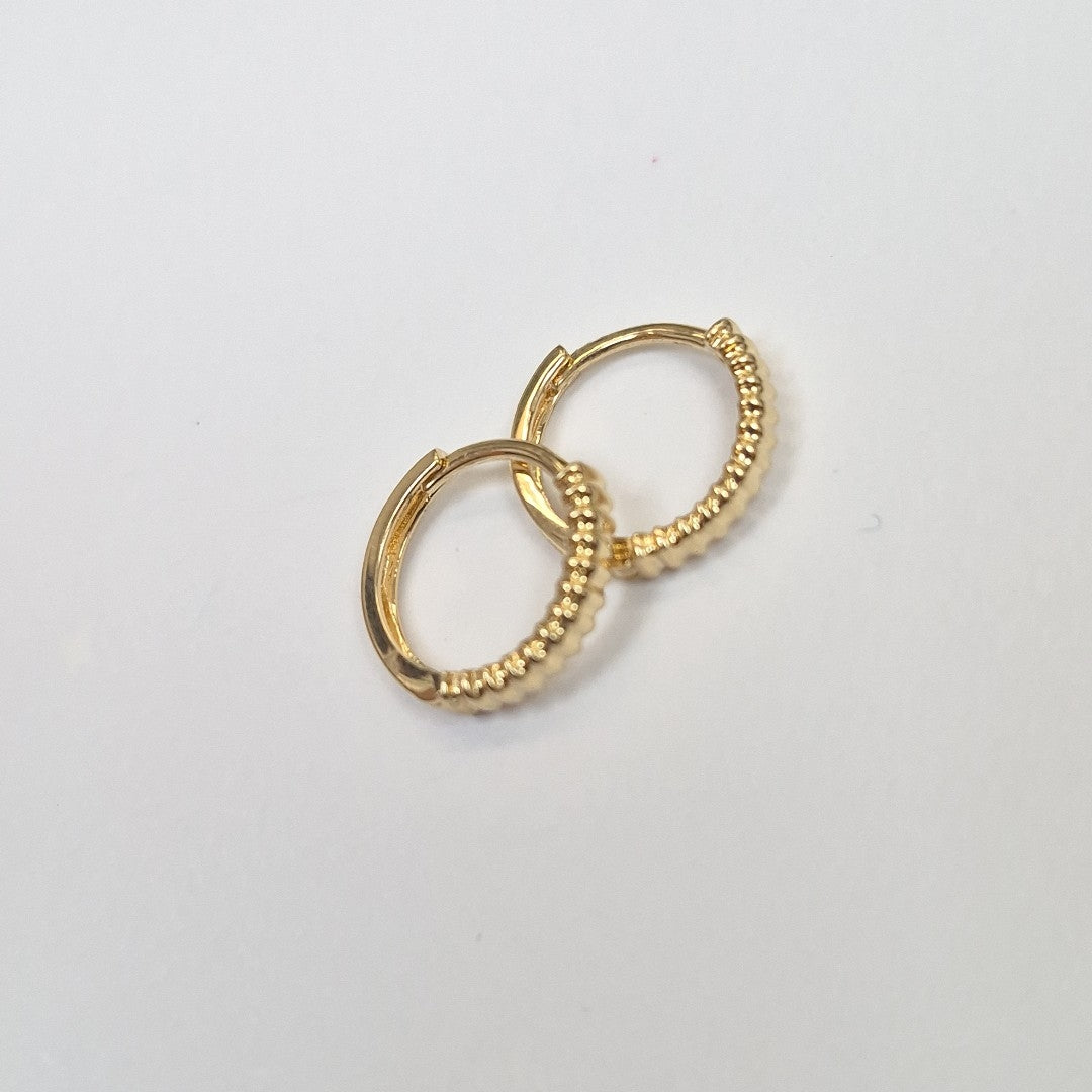 HUGGIES ORO 14K 1.2 (NUEVO)