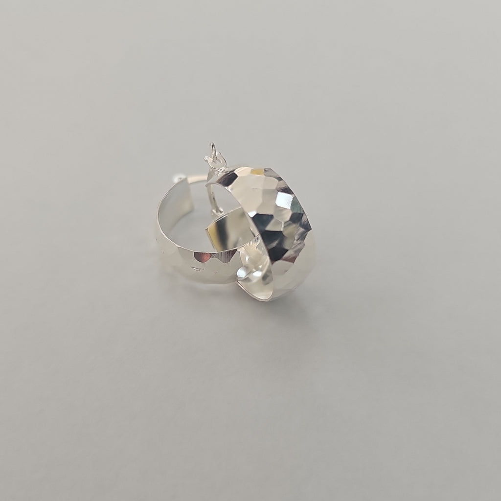 ARETES ARRACADAS FACETADAS PLATA .925 2.8 GR (NUEVO)