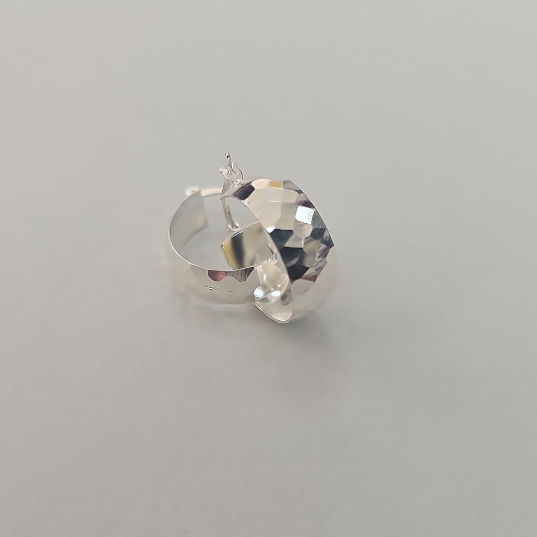 ARETES ARRACADAS FACETADAS PLATA .925 2.8 GR (NUEVO)