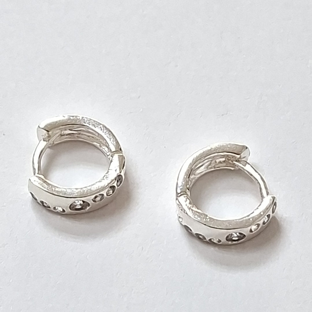 ARRACADAS C/CIRCONIAS PLATA .925 2.4 GR (NUEVO)