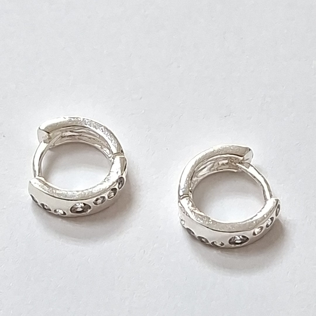 ARRACADAS C/CIRCONIAS PLATA .925 2.4 GR (NUEVO)