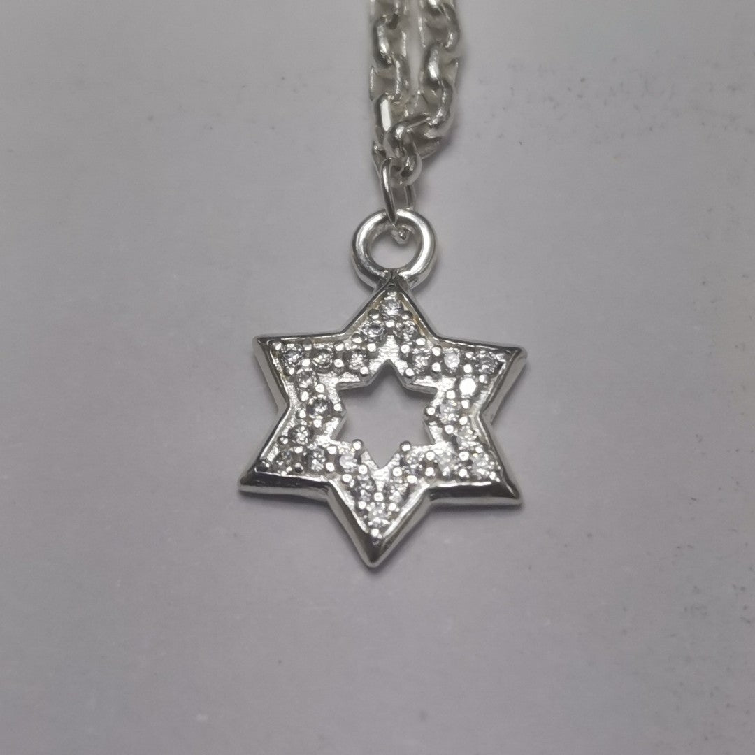 PULSERA TEJIDO ESPECIAL CON DIJE DE ESTRELLA CON CIRCONIAS PLATA .925 18 CM 2.5 GR (NUEVO)