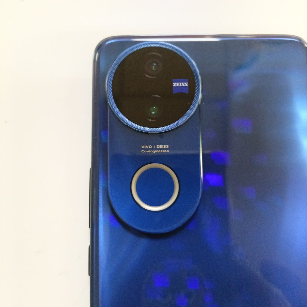CELULAR VIVO V50 V2427 (2025) 512 GB 12 GB RAM (SEMINUEVO)