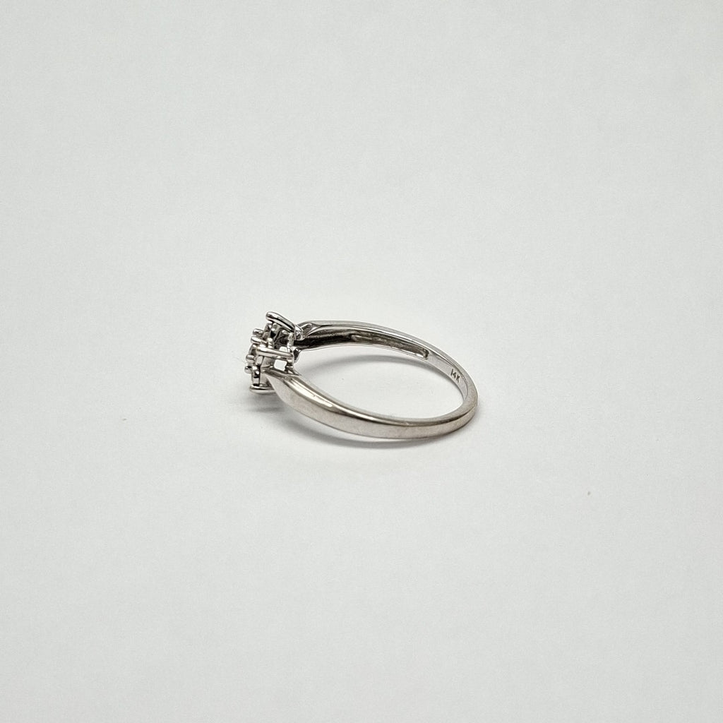 ANILLITO ORO BLANCO 14 K 2 GRMS (SEMINUEVO)