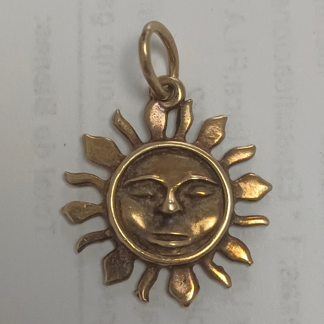 DIJE ORO 14 K 3.4 GRMS (SEMINUEVO)