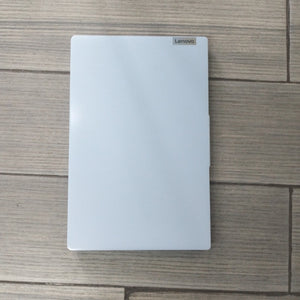 LAPTOP LENOVO IDEAPAD SLIM 3 15IAN8 (2023) 256 GB 8 GB RAM (SEMINUEVO)