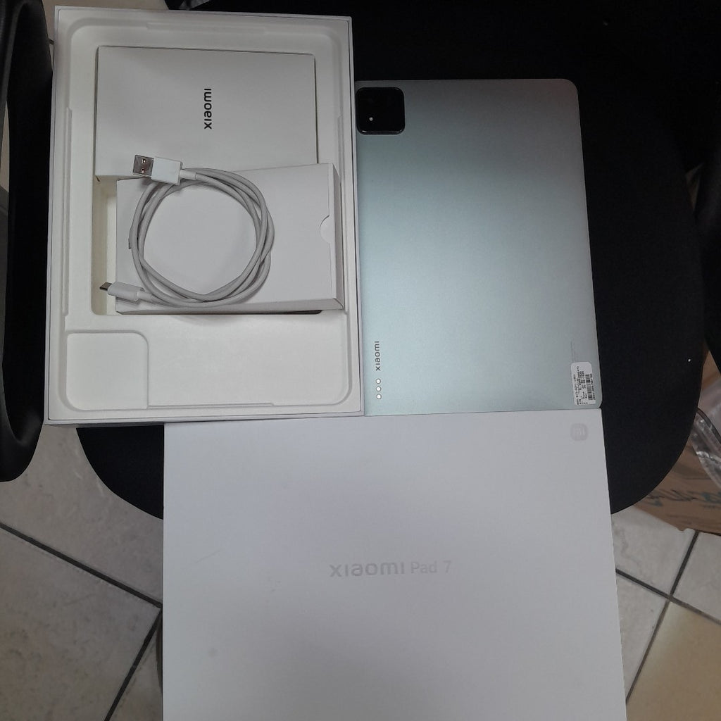 TABLETA XIAOMI PAD 7 2410CRP4CG (2024) 256 GB 8 GB RAM (SEMINUEVO)