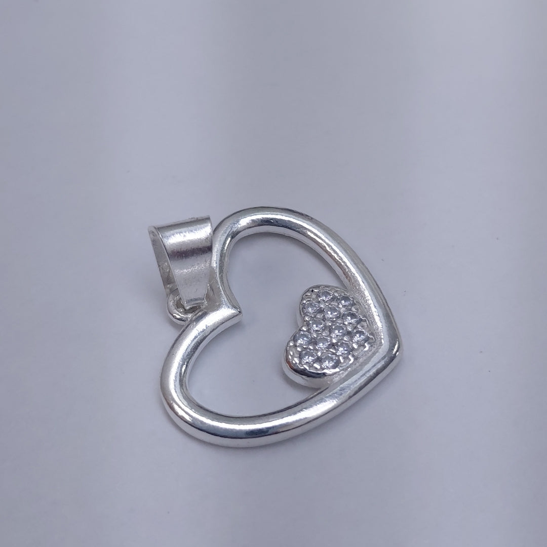 DIJE CORAZON C/CIRCONIAS PLATA .925 2.6 GR (NUEVO)