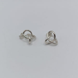 ARETES PAR PLATA 4.2 GRMS (SEMINUEVO)