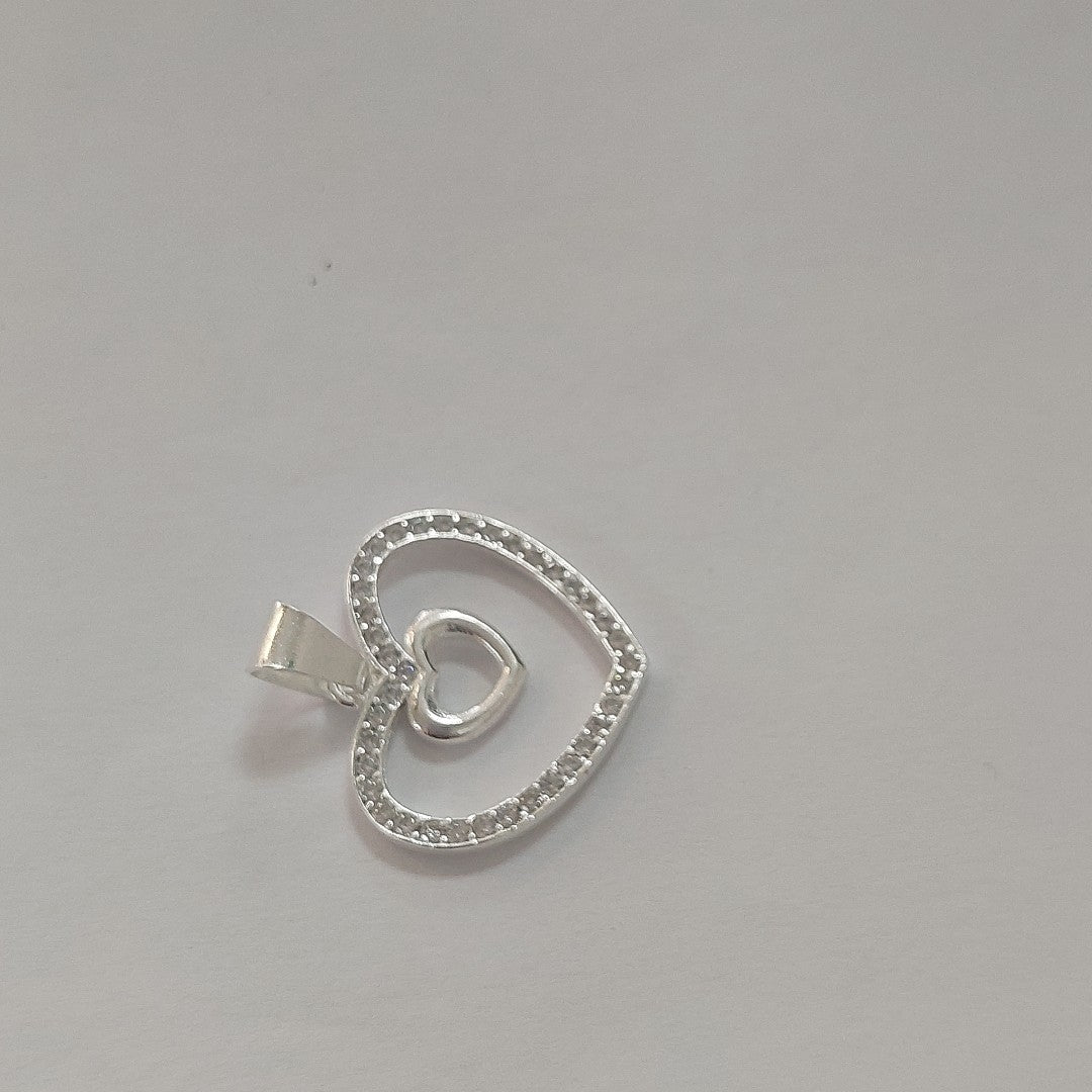 DIJE CORAZON C/CIRCONIAS PLATA .925 2.7 GR (NUEVO)