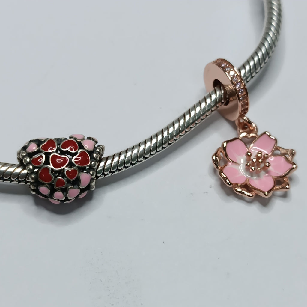 PULSERA TEJIDO ARTICULADA CON CHARMS PLATA .925 21 CM 20.9 GR (NUEVO)