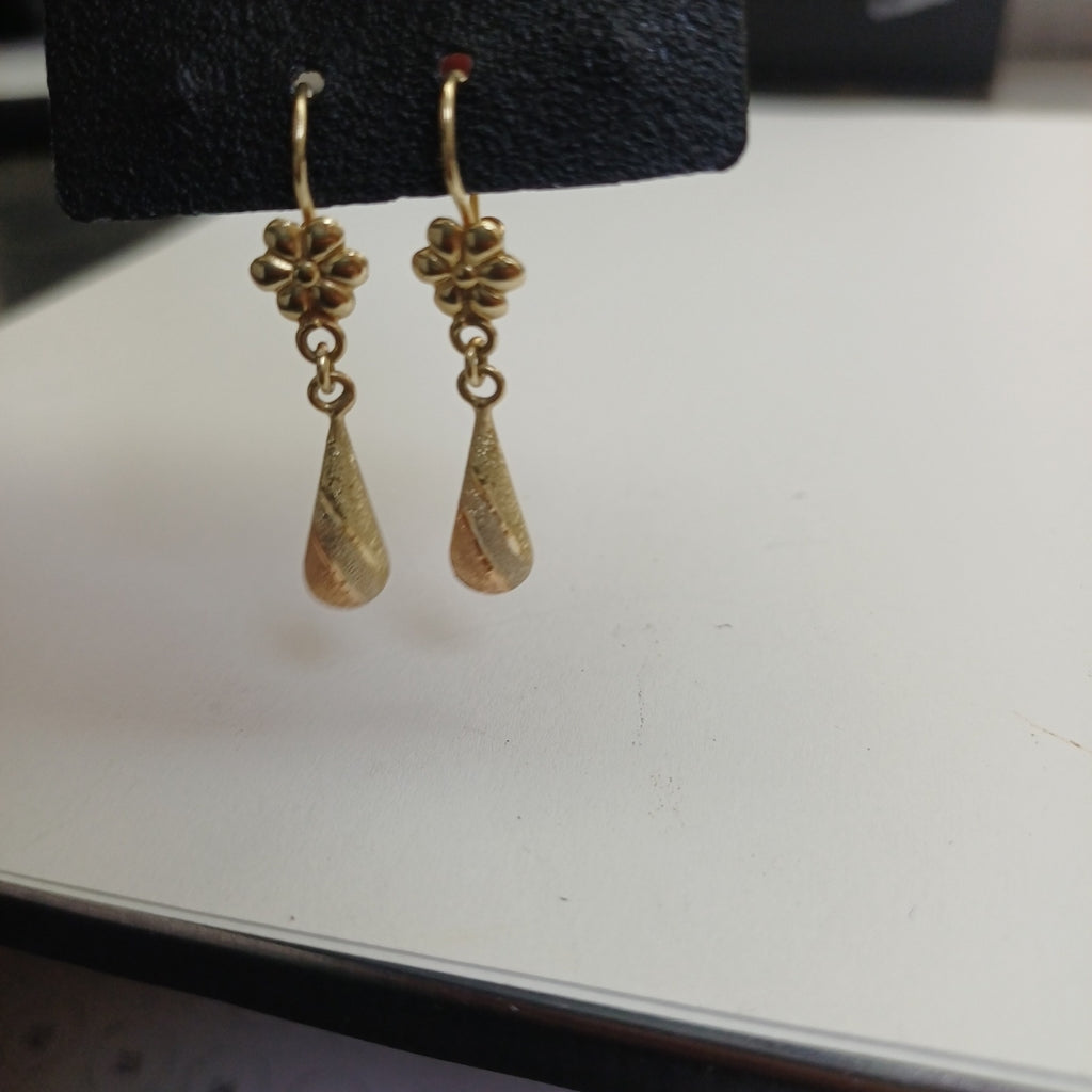 ARETES PAR ORO 14 K 1.6 GRMS (SEMINUEVO)