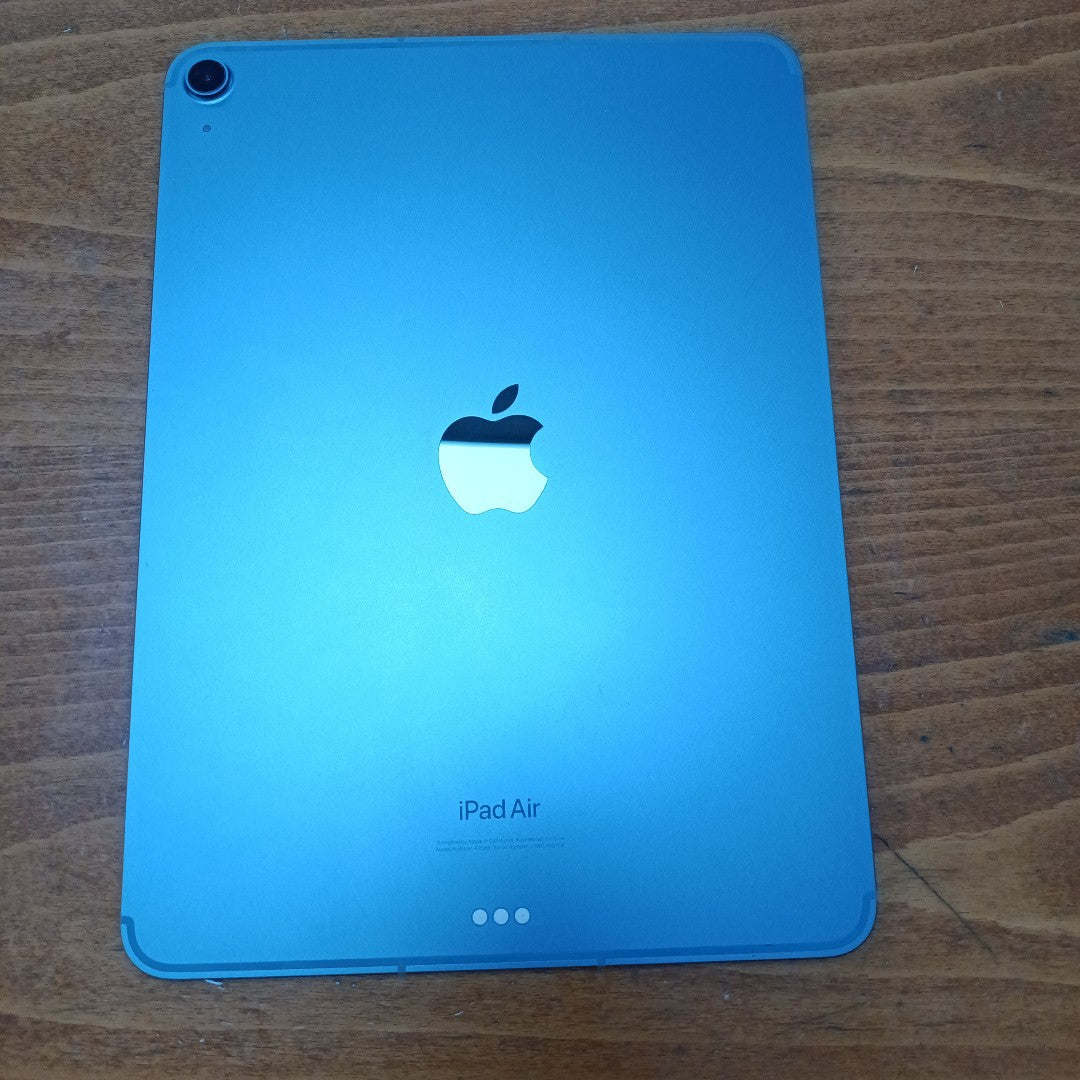 TABLETA APPLE IPAD AIR 5 A2589 64 GB 8 GB RAM (SEMINUEVO)