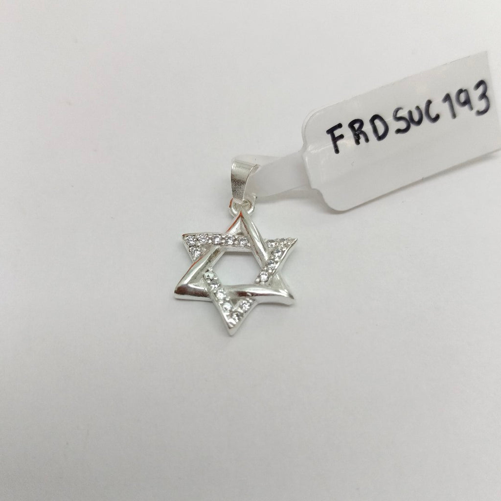 DIJE ESTRELLA DE DAVID C/CIRCONIAS PLATA .925 2.6 GR (NUEVO)