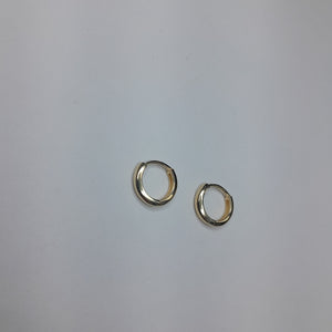 HUGGIES ORO 14K 1.1 (NUEVO)