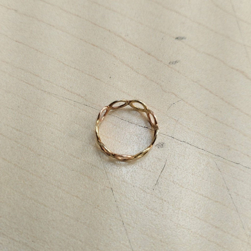 ANILLITO ORO COMBINADO 10 K 1,00 GRMS (SEMINUEVO)